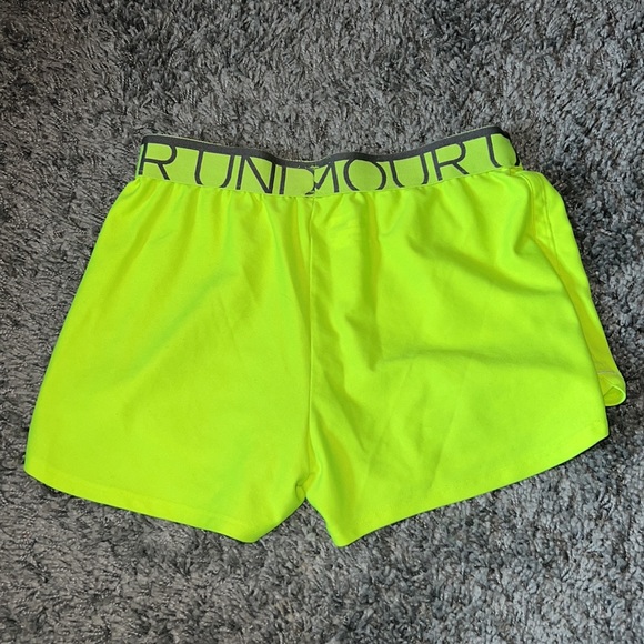 Under Armour Shorts💙 - Picture 8 of 9